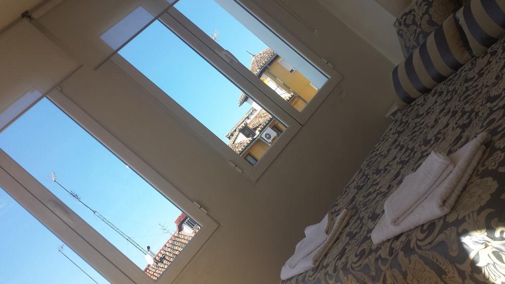 Apartment Palacio Real Apartamento Madrid III Room photo